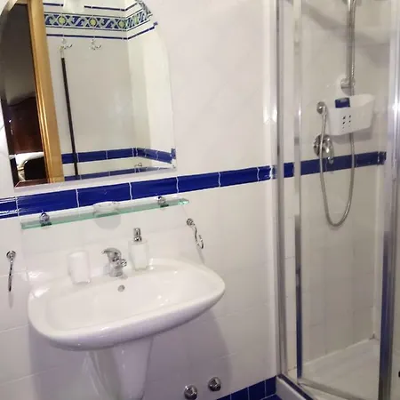 Amalfitani Centro Oda ve Kahvaltı