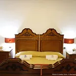 Amalfitani Centro Bed & Breakfast 3*