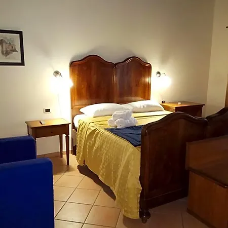 Amalfitani Centro Σαλέρνο