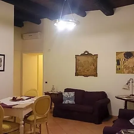 Bed & Breakfast Amalfitani Centro 4*